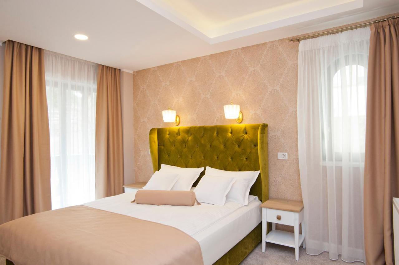 Uphill Residence Sinaia Bagian luar foto