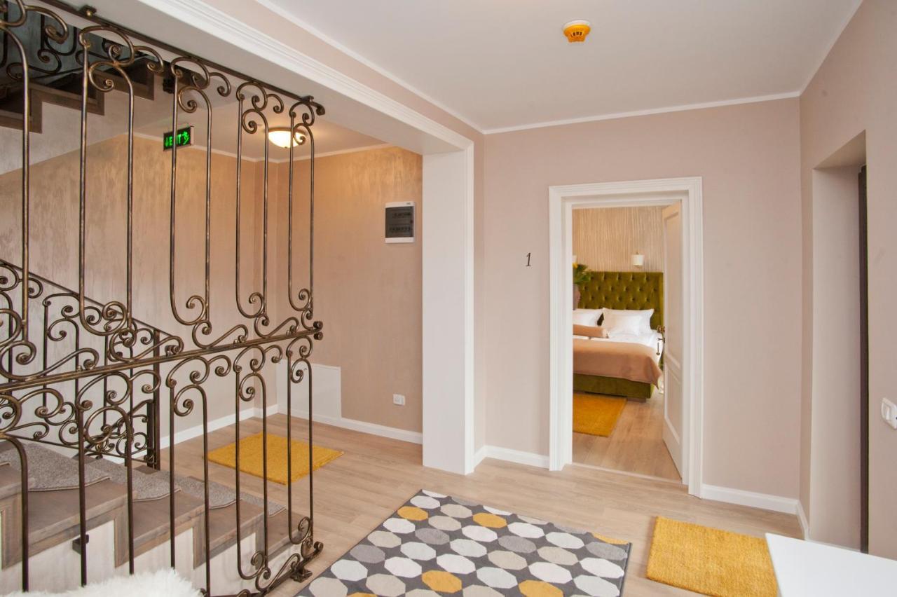Uphill Residence Sinaia Bagian luar foto