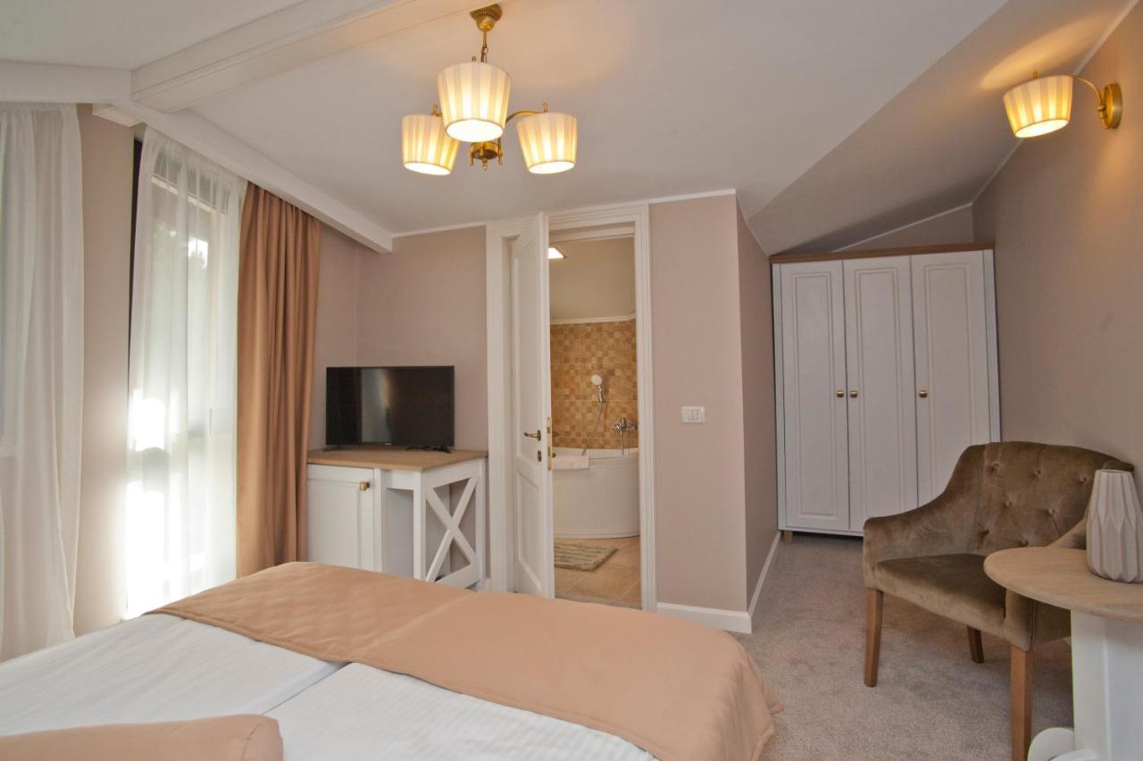 Uphill Residence Sinaia Bagian luar foto
