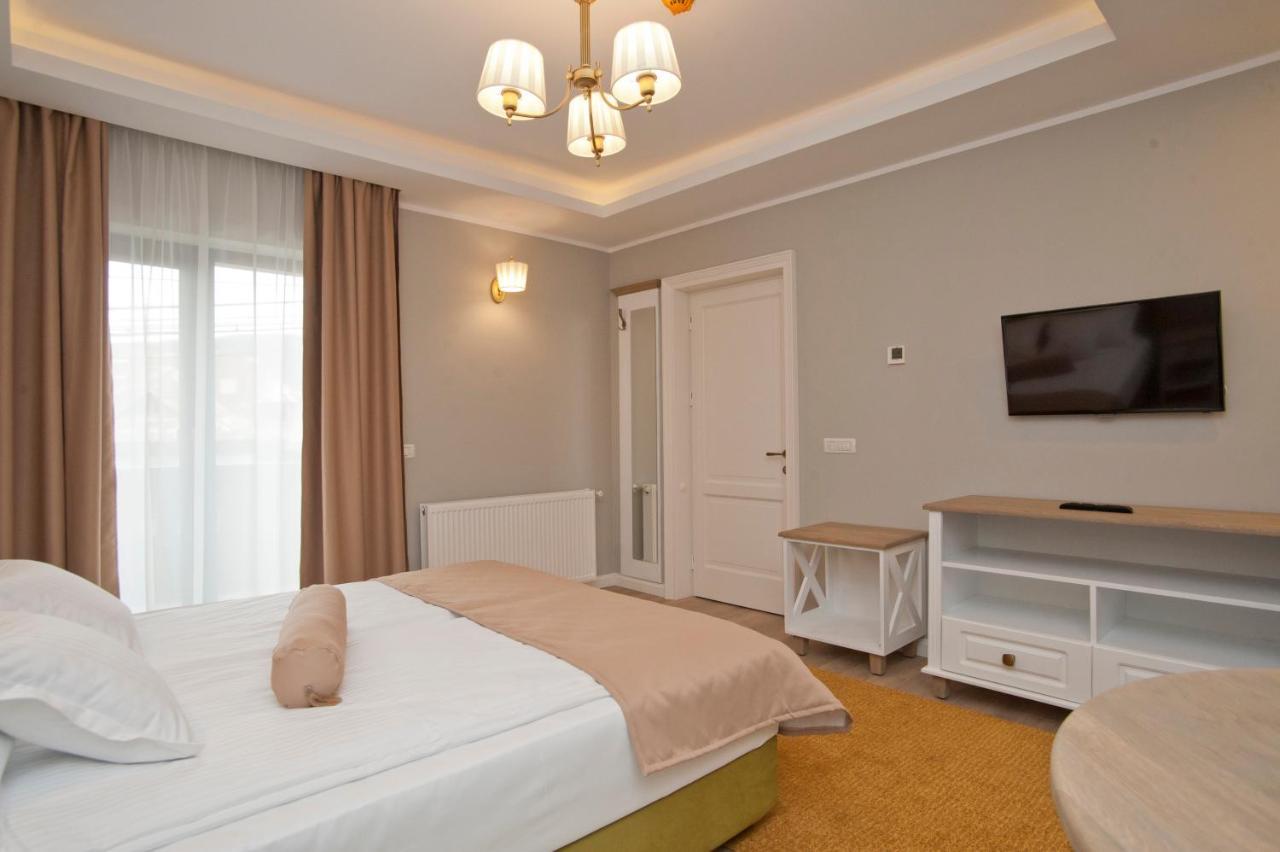 Uphill Residence Sinaia Bagian luar foto