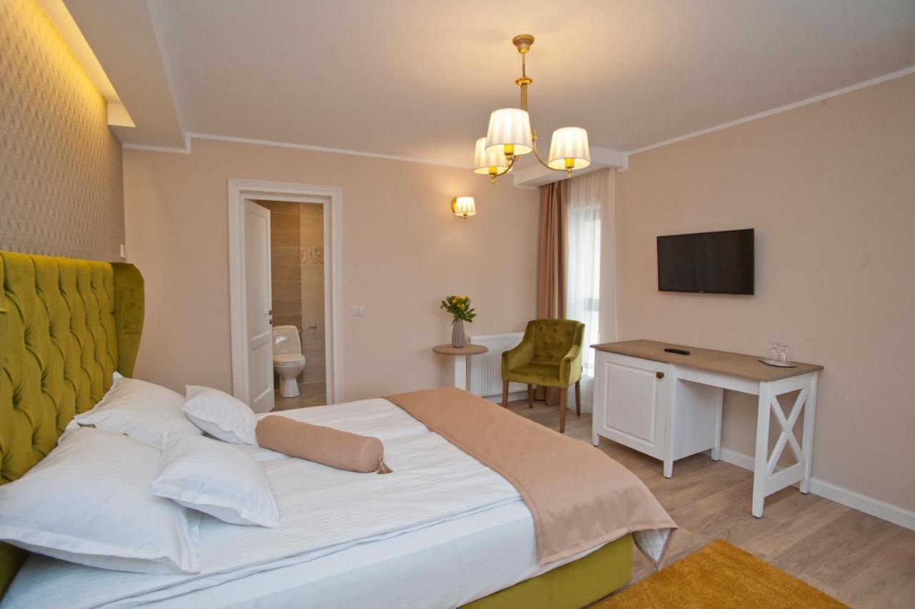 Uphill Residence Sinaia Bagian luar foto
