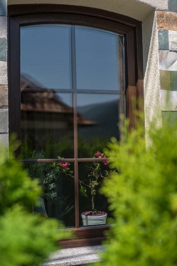 Uphill Residence Sinaia Bagian luar foto