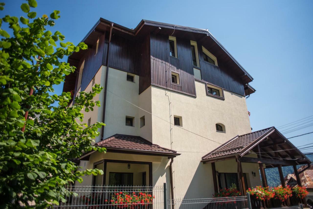 Uphill Residence Sinaia Bagian luar foto